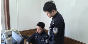 冰城公安：薪火相传 点亮人间平安灯火