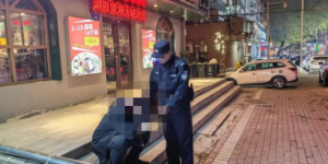 警民情深：哈尔滨多地派出所民警暖心救助群众