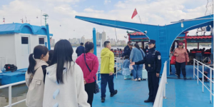 冰城公安织密立体防护网 系紧水上出行 “安全绳”