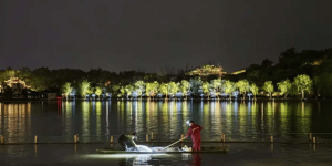 杭州回应“西湖连续一周撒7吨漂白粉”