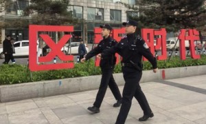护航红色打卡地 冰城公安五一“不打烊”